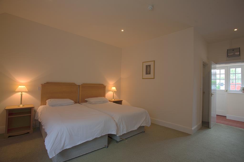 Coach & Horses 3*