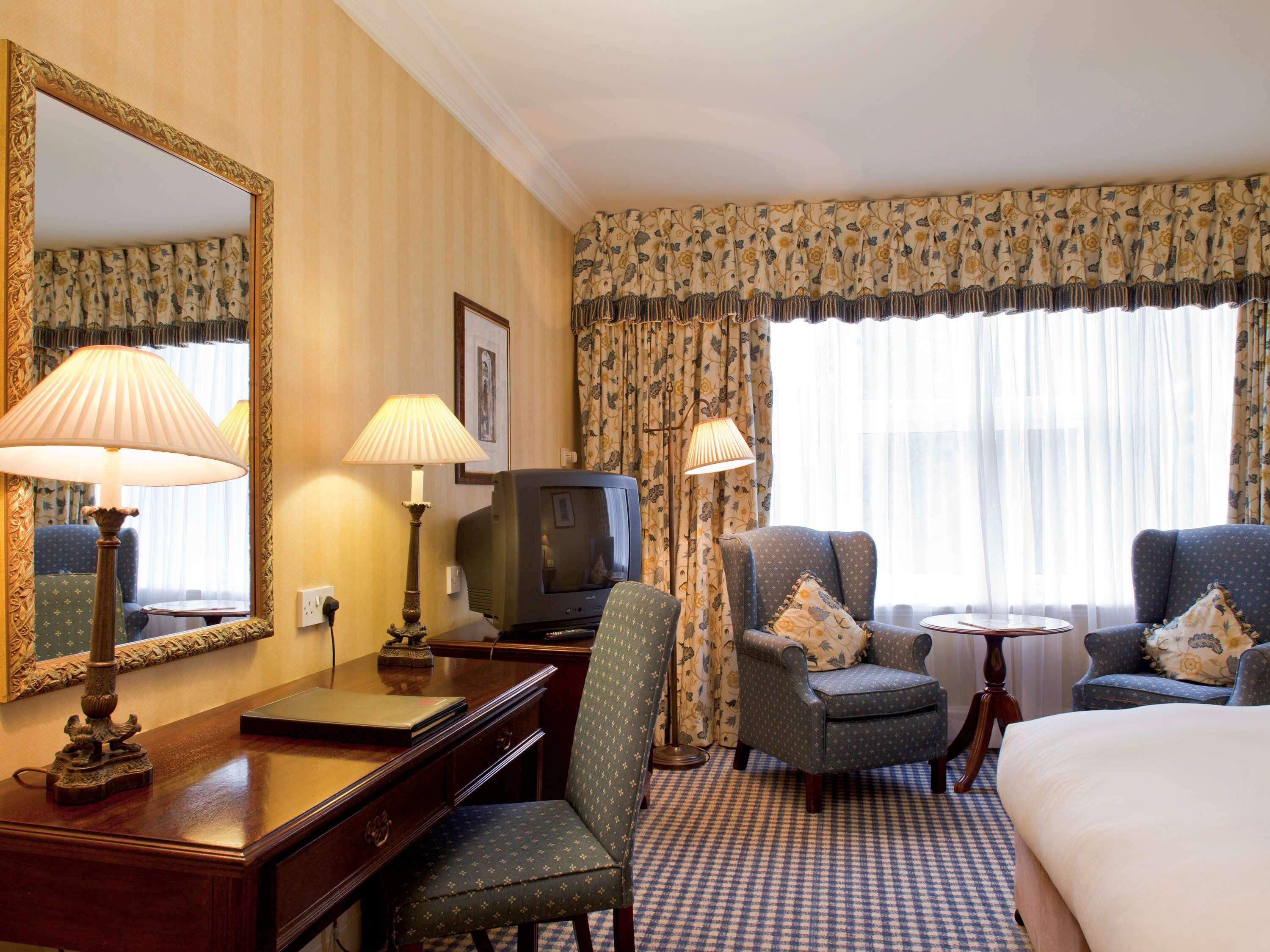 Wessex By Sunday Hotel 4*