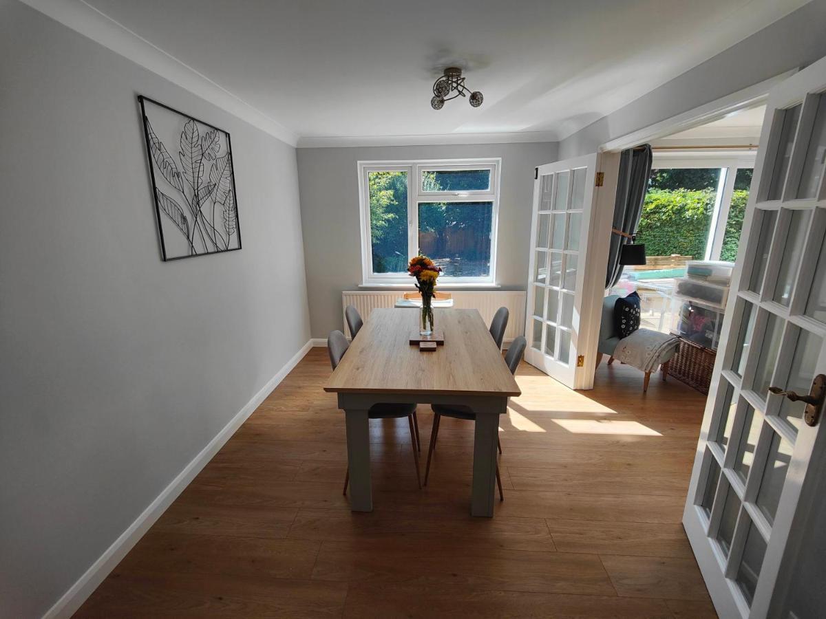 Piping 5 Bedroom House Holiday home