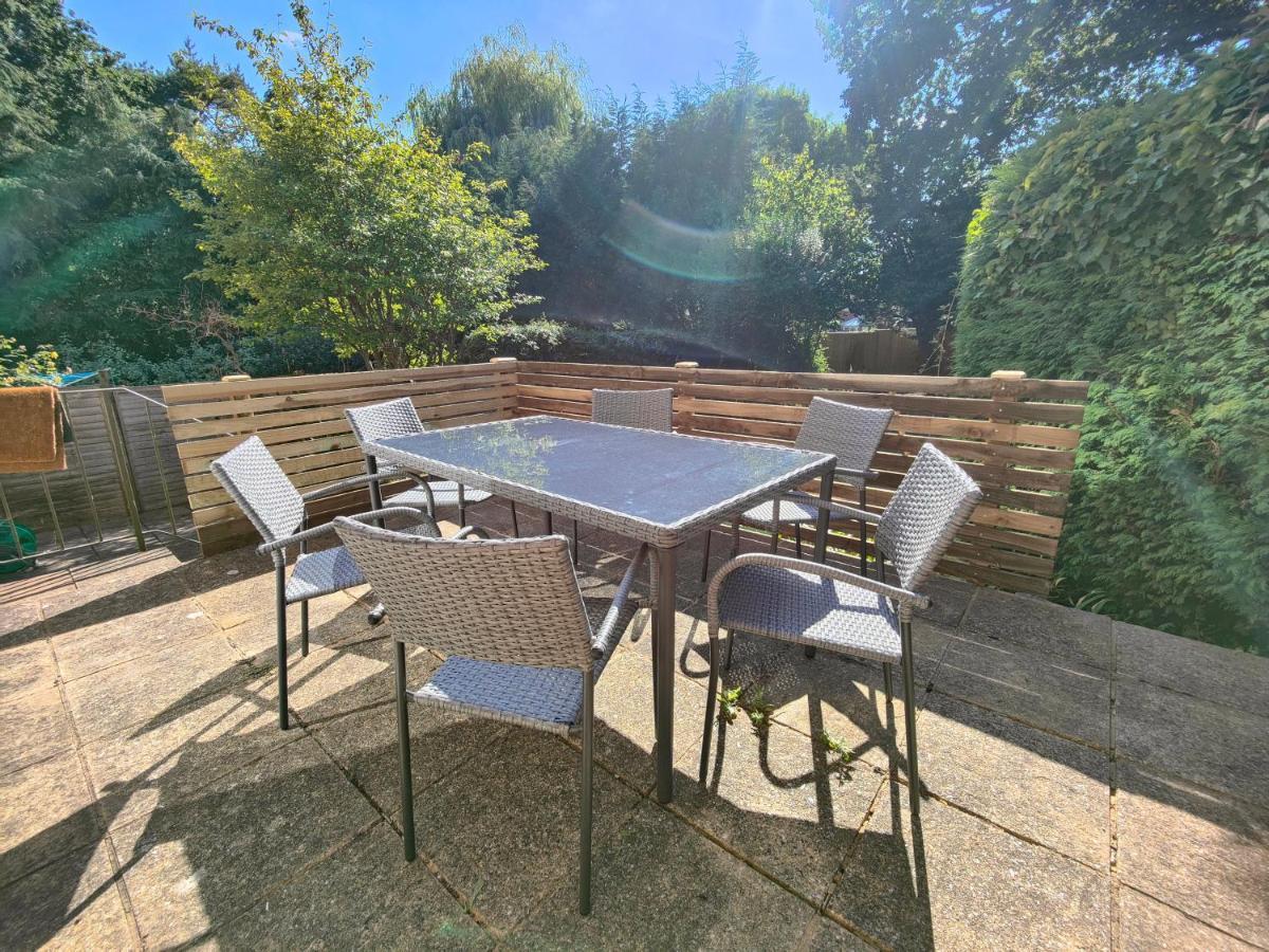 Piping 5 Bedroom House Holiday home Winchester