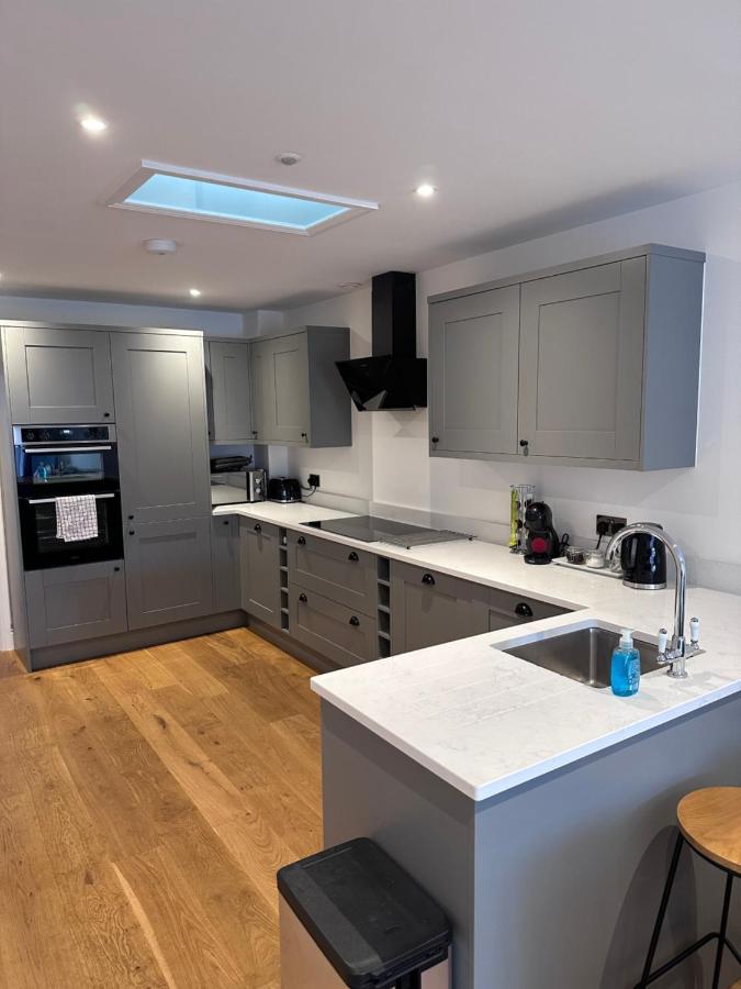 Holiday home Beautiful House On The River Itchen *