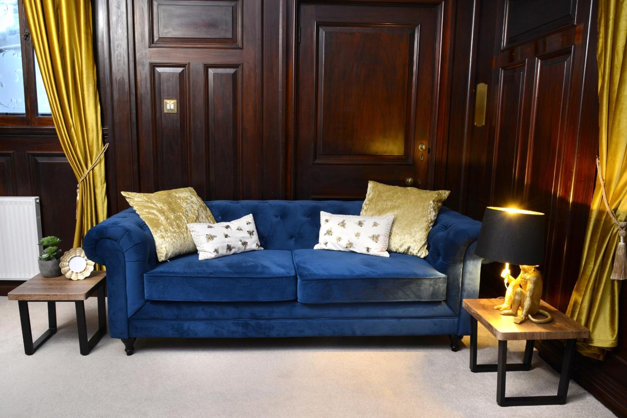 The Old Brewery Boardroom - Centre - Unique - Free Parking - Sleeps 6 - By Xplus *