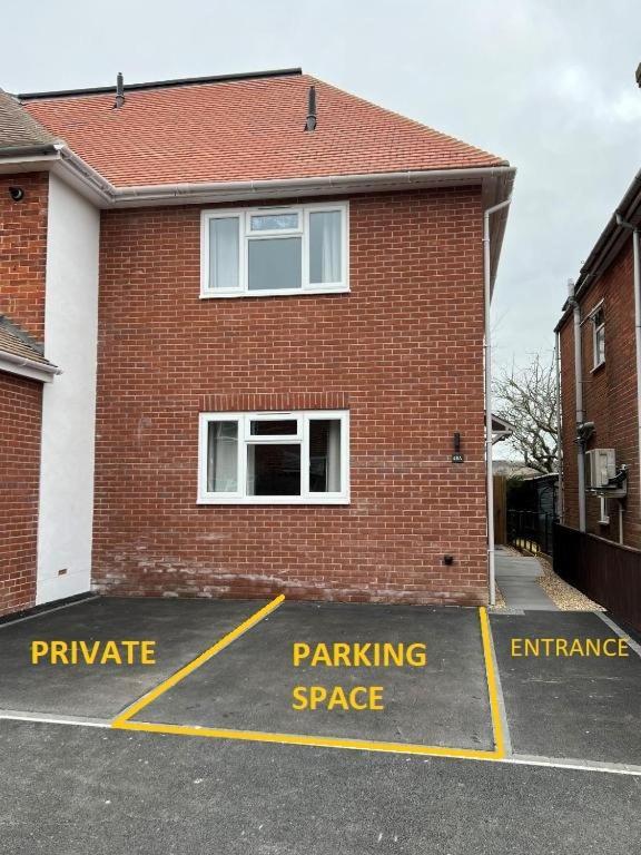 Holiday home Luxury I Southdown View I Town Centre I 4br3bath I Free Parking