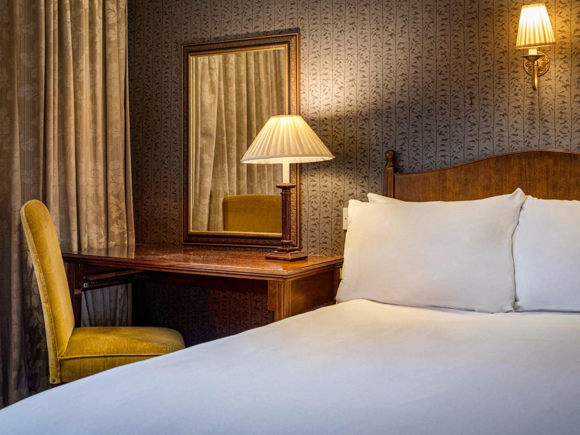 Hotel Sunday Wessex Cathedral X Mercure Winchester
