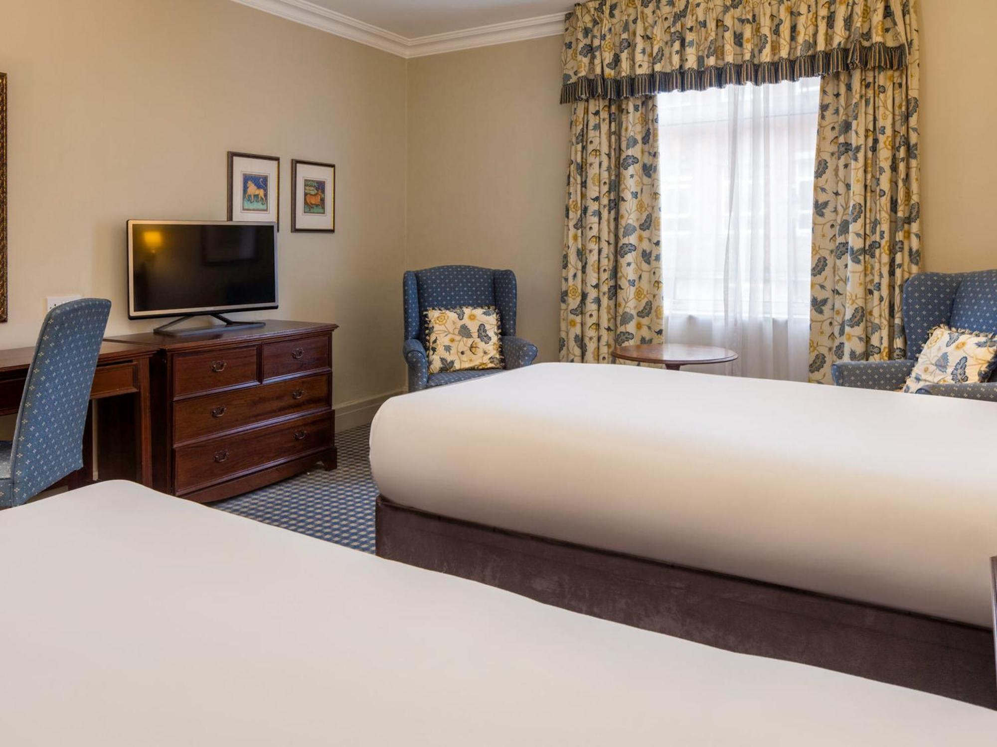 Hotel Sunday Wessex Cathedral X Mercure Winchester