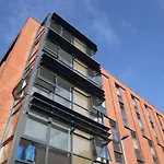 For Students Only Private Bedrooms With Shared Kitchen At Riverside Way In Winchester
