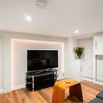 Westgate Cottage A Cosy City Centre Cottage With Private Rear Garden