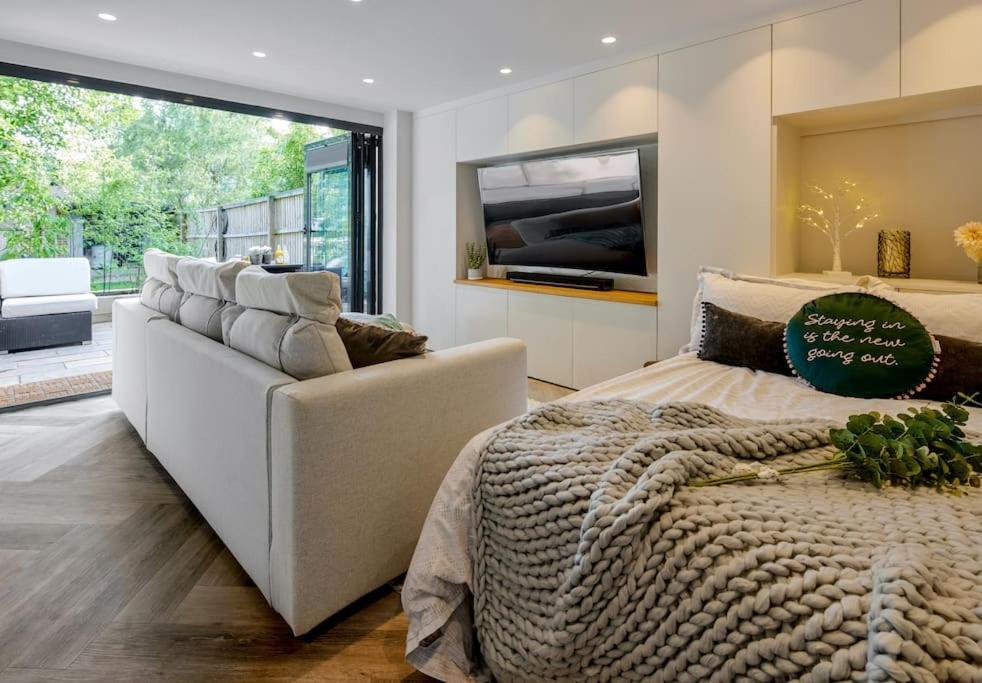Hidden House Apartment *