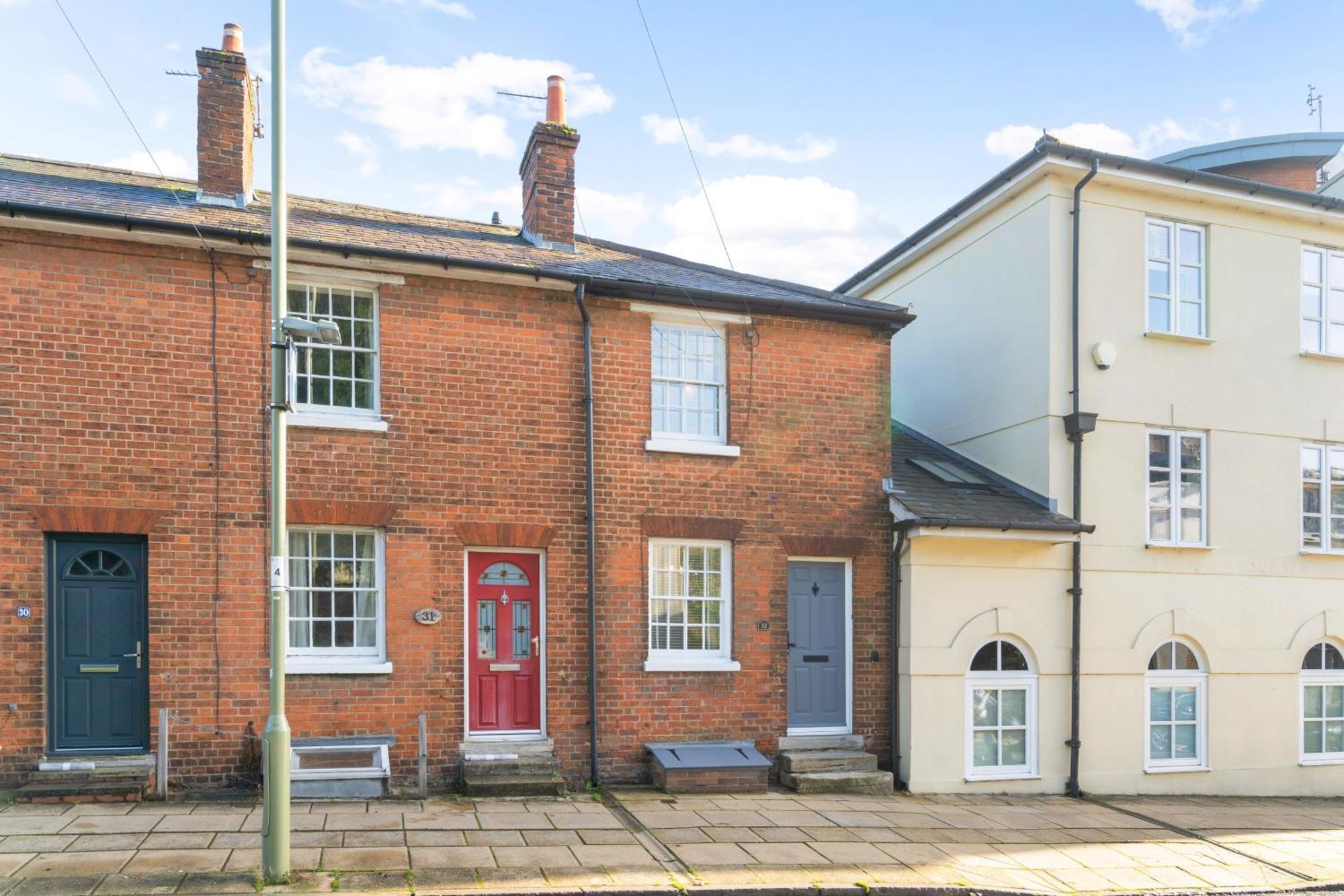 Westgate A Cosy Centre With Private Rear Garden Holiday home