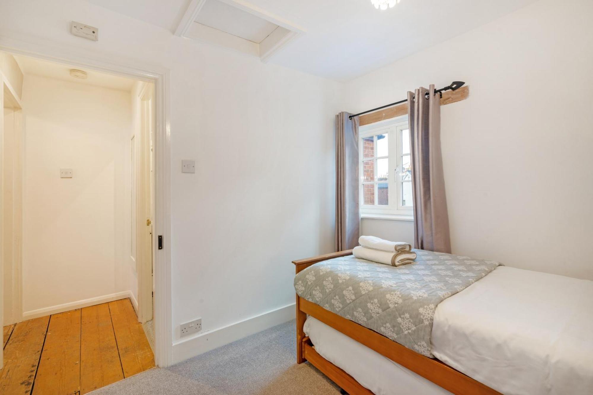 Westgate A Cosy Centre With Private Rear Garden