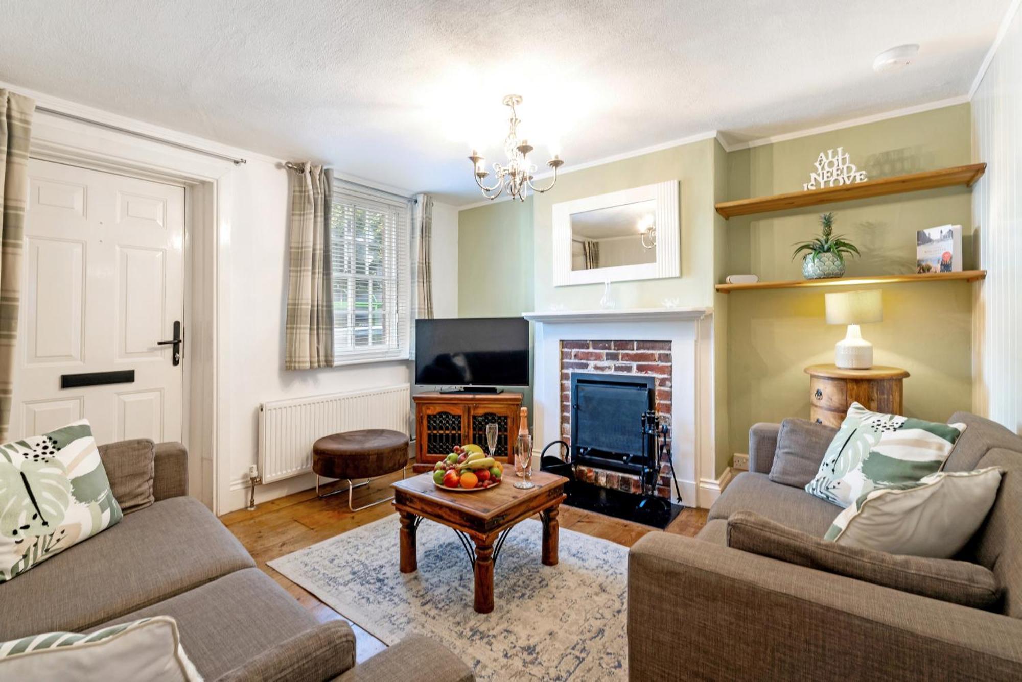 Westgate A Cosy Centre With Private Rear Garden * Winchester