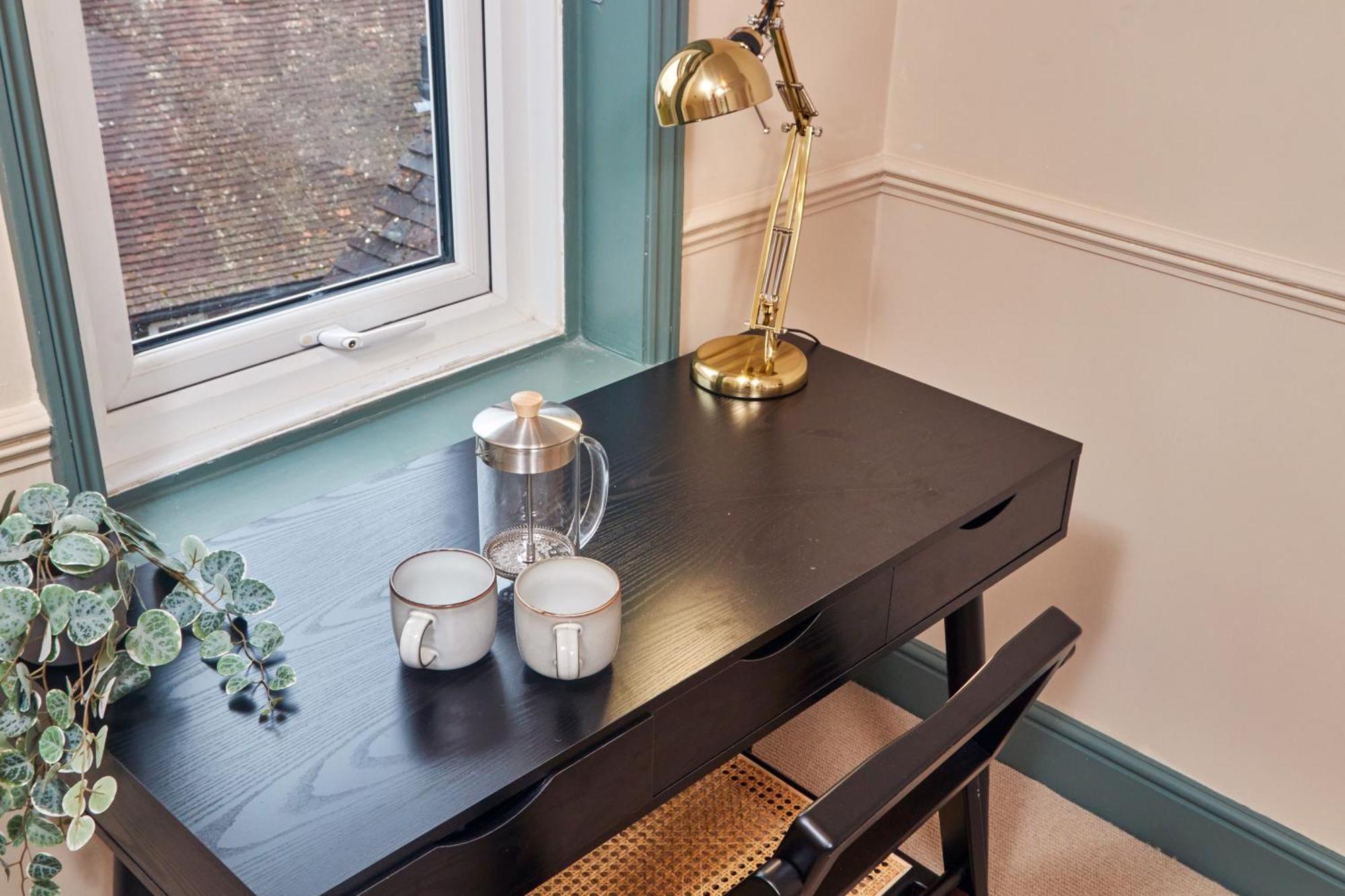 Settle In - Stylish Self Check-in Winchester