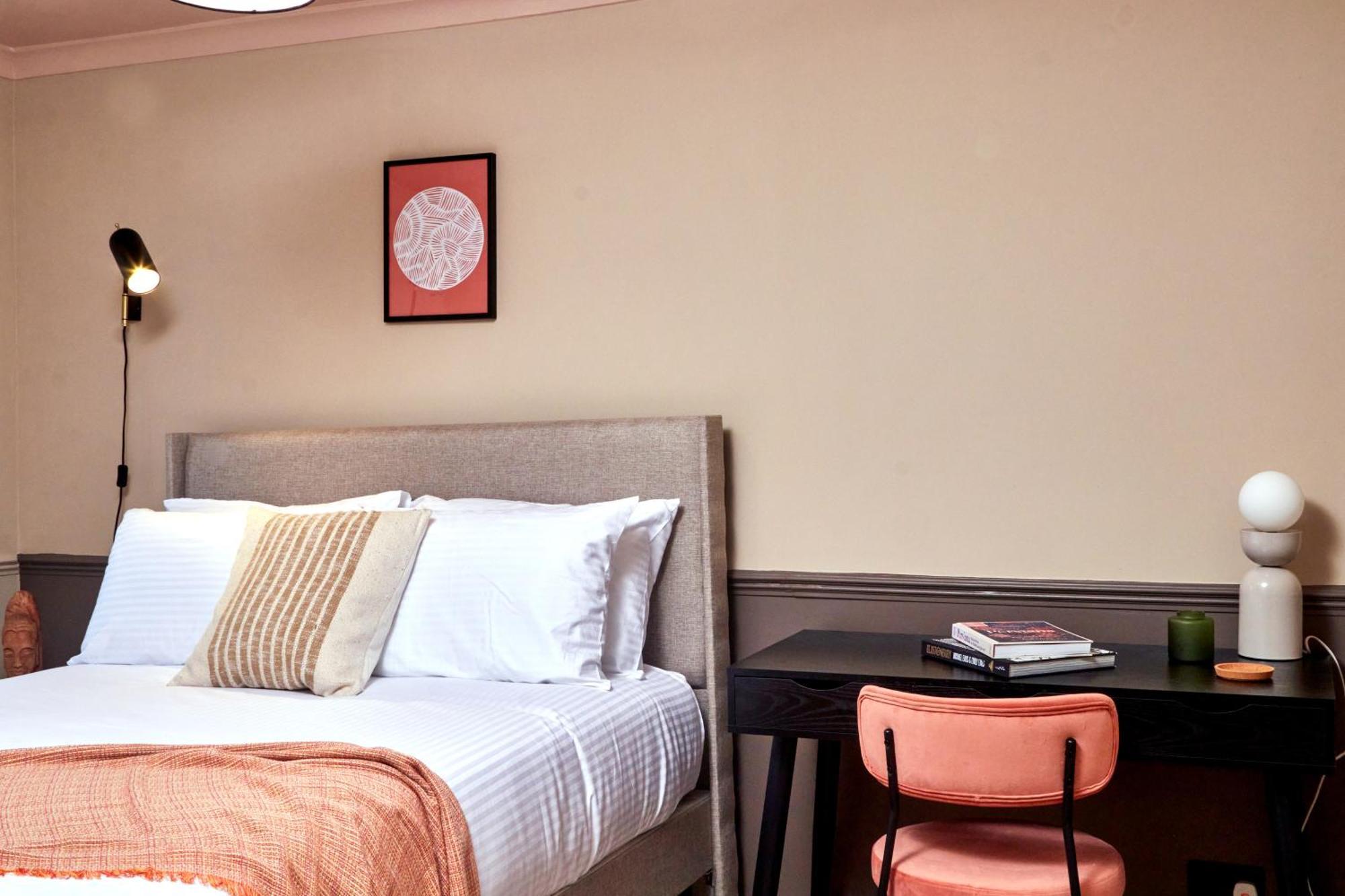 Settle In - Stylish Self Check-in Apartment
