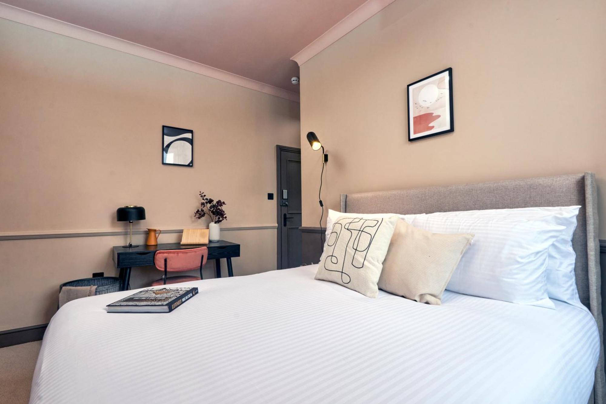 Apartment Settle In - Stylish Self Check-in Winchester