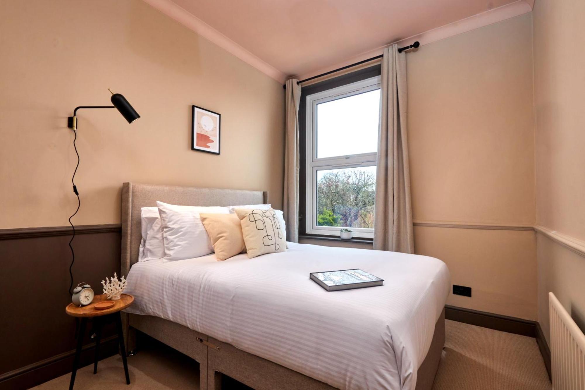Apartment Settle In - Stylish Self Check-in Winchester