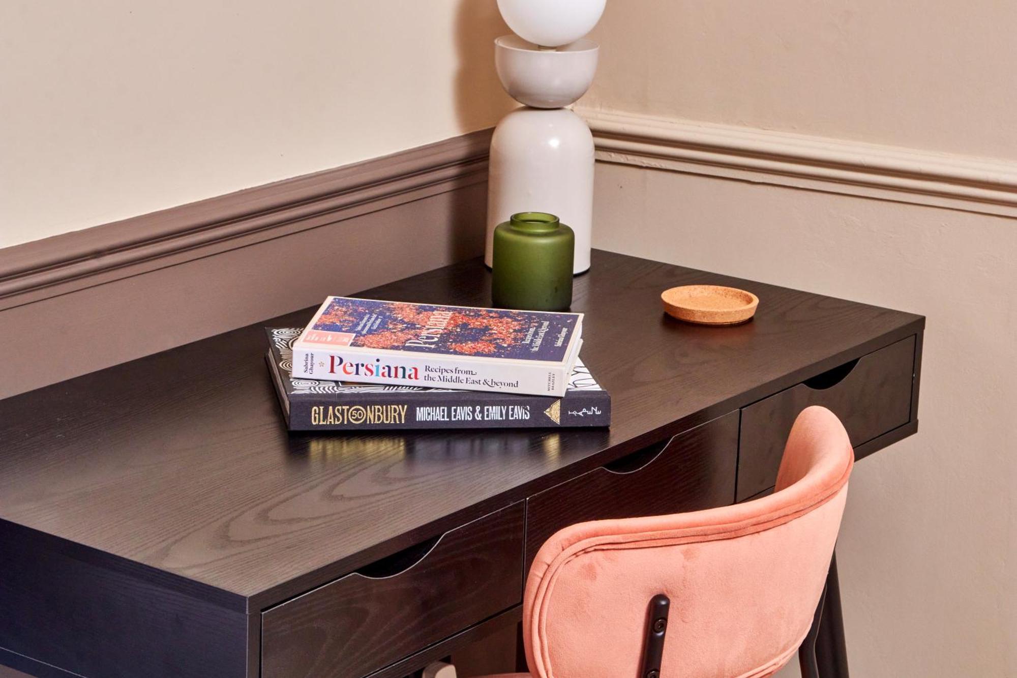 Settle In - Stylish Self Check-in Winchester