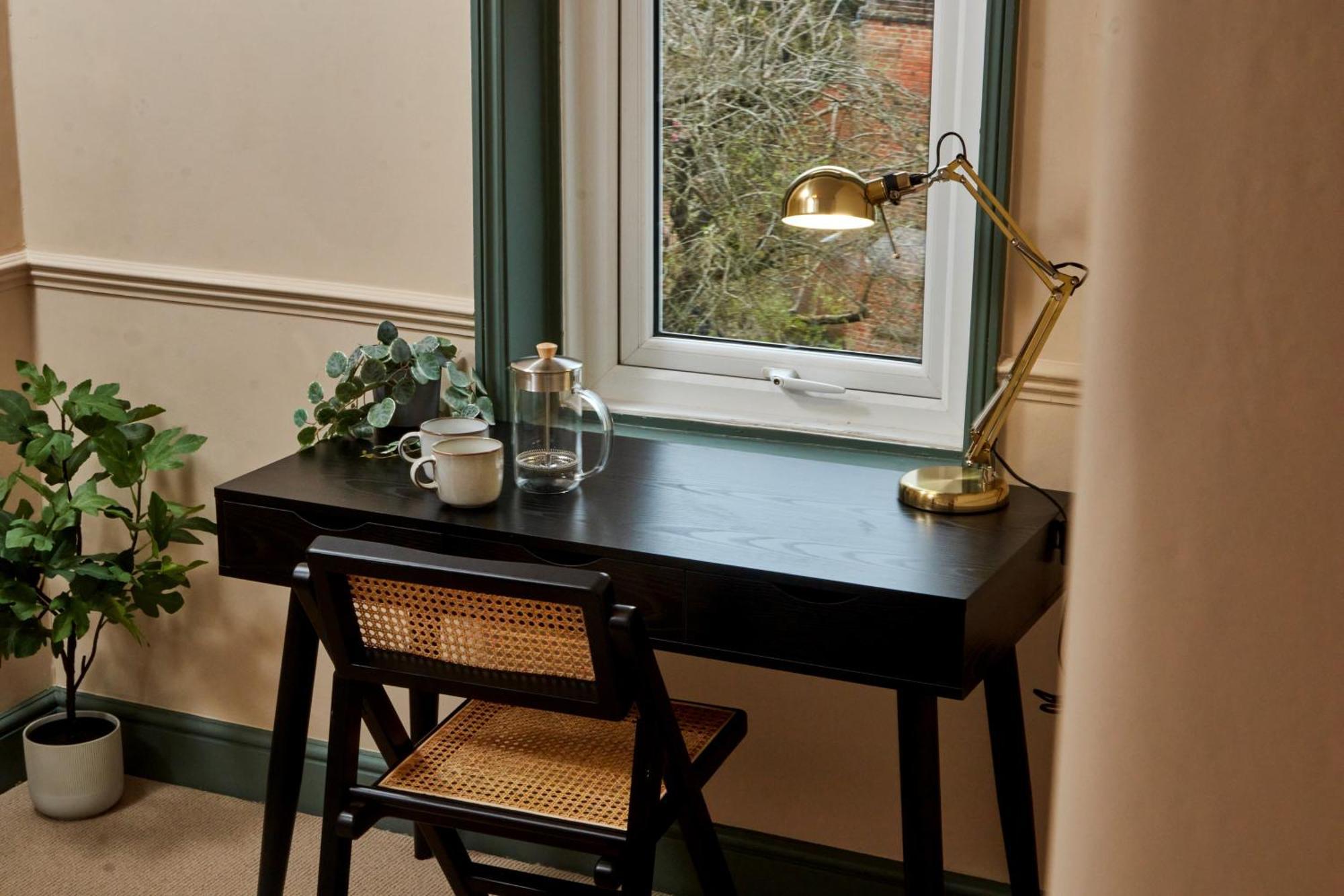 Settle In - Stylish Self Check-in * Winchester