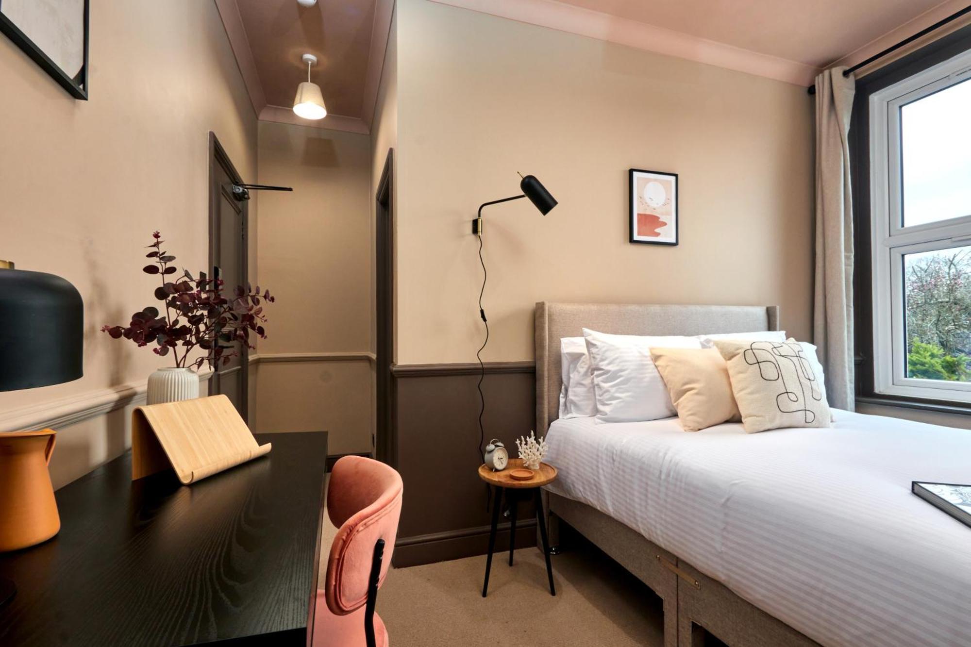 Apartment Settle In - Stylish Self Check-in Winchester