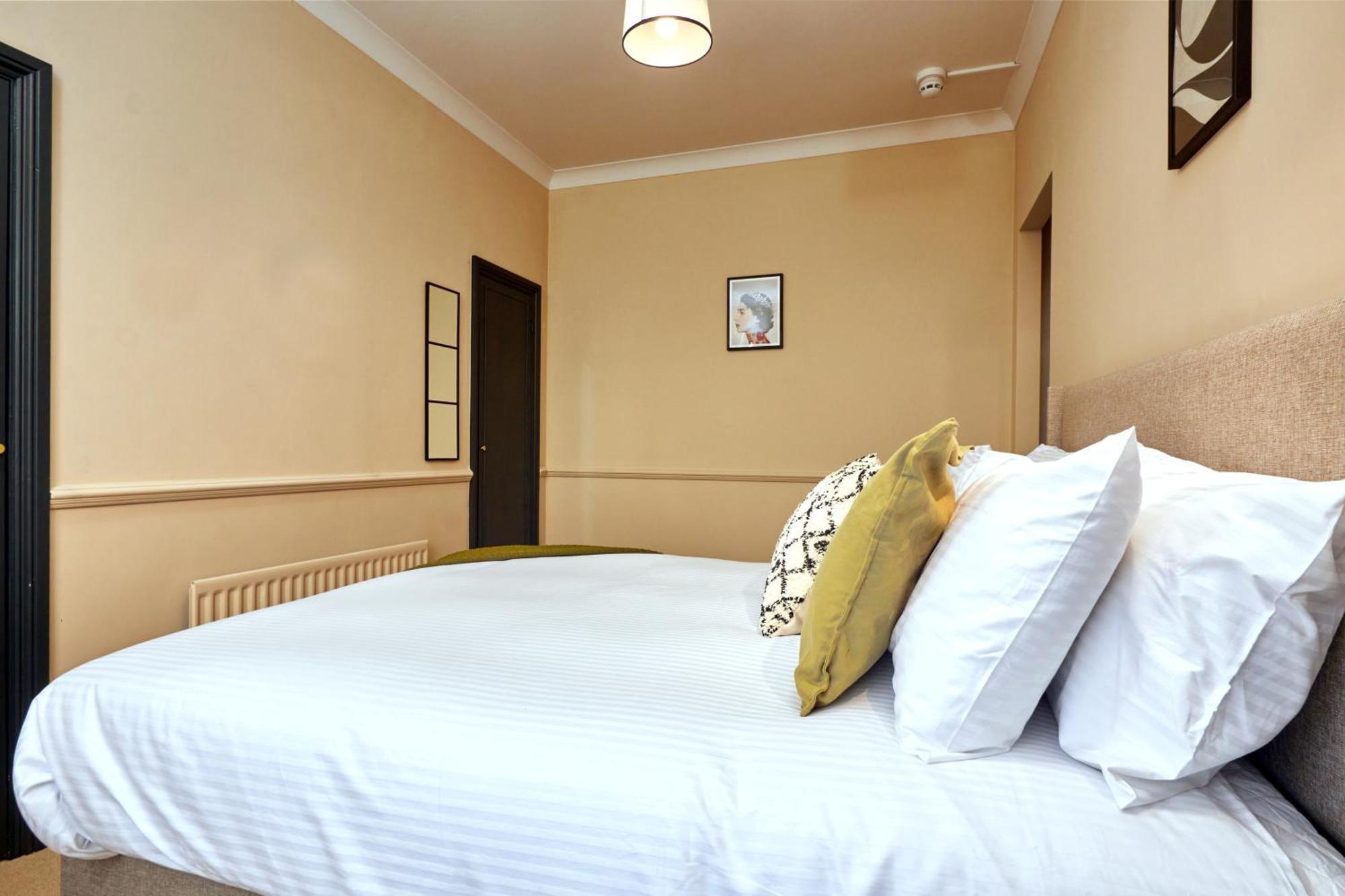 Settle In - Stylish Self Check-in Apartment *