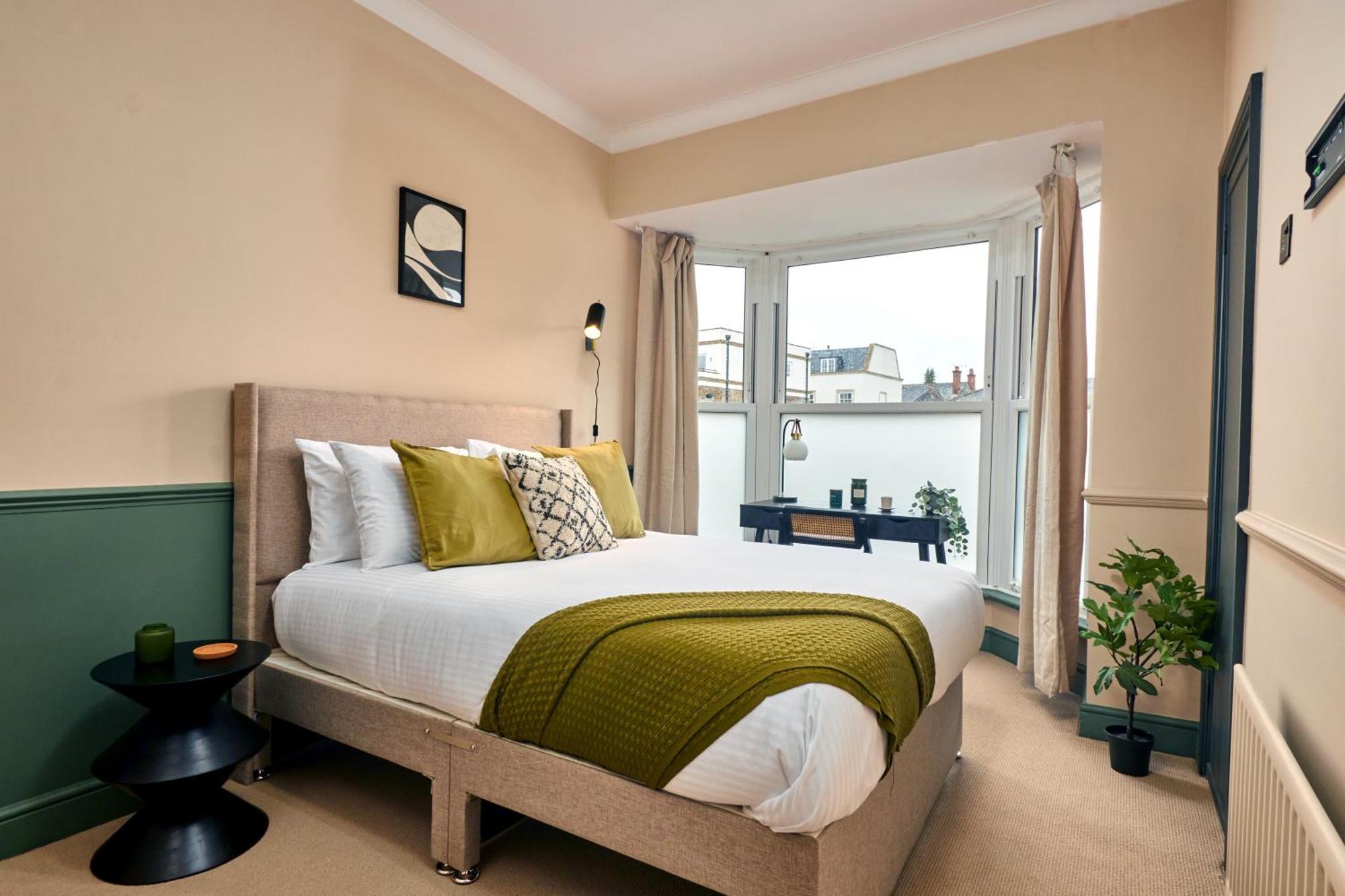 Apartment Settle In - Stylish Self Check-in