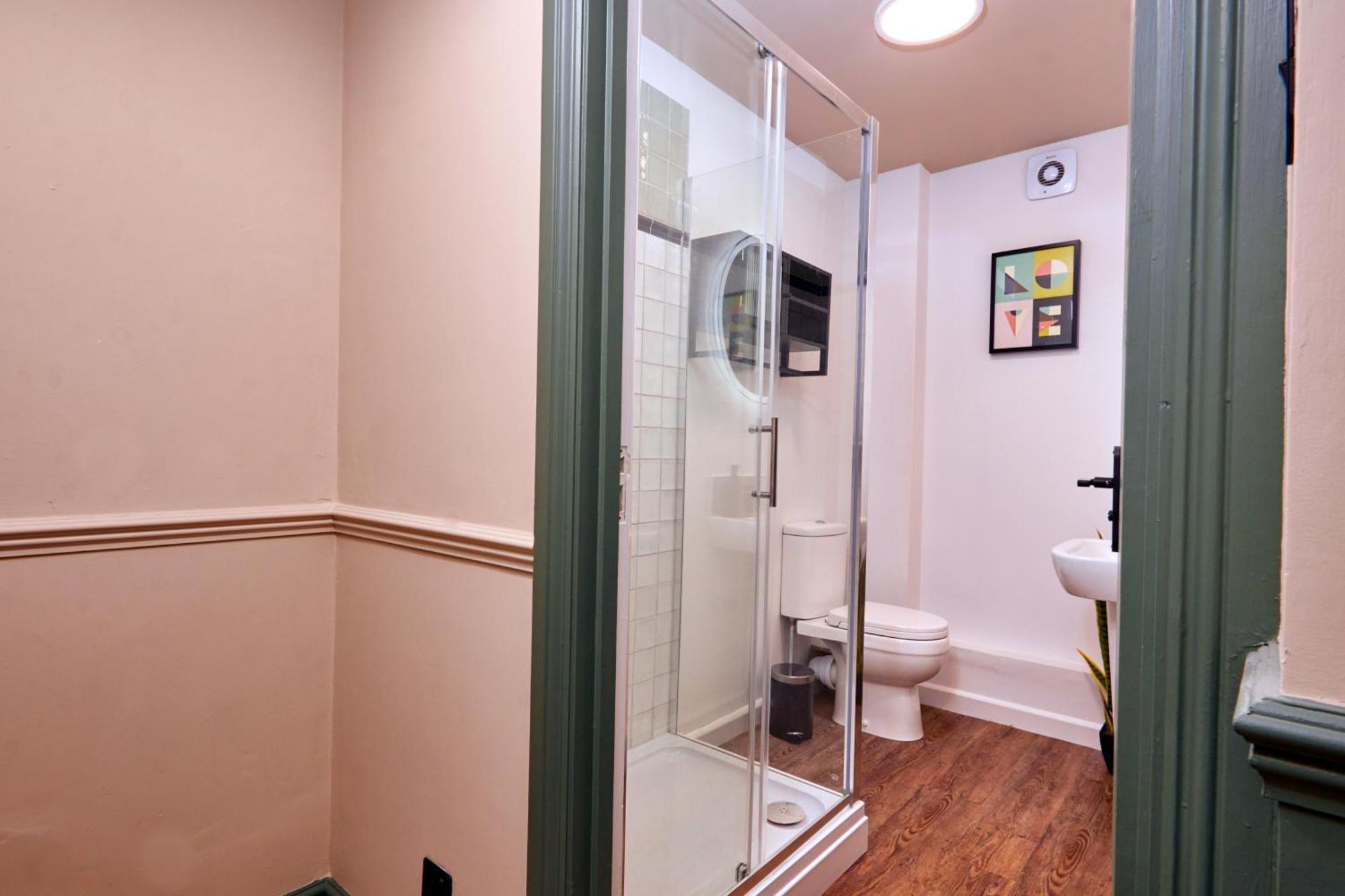 Settle In - Stylish Self Check-in *
