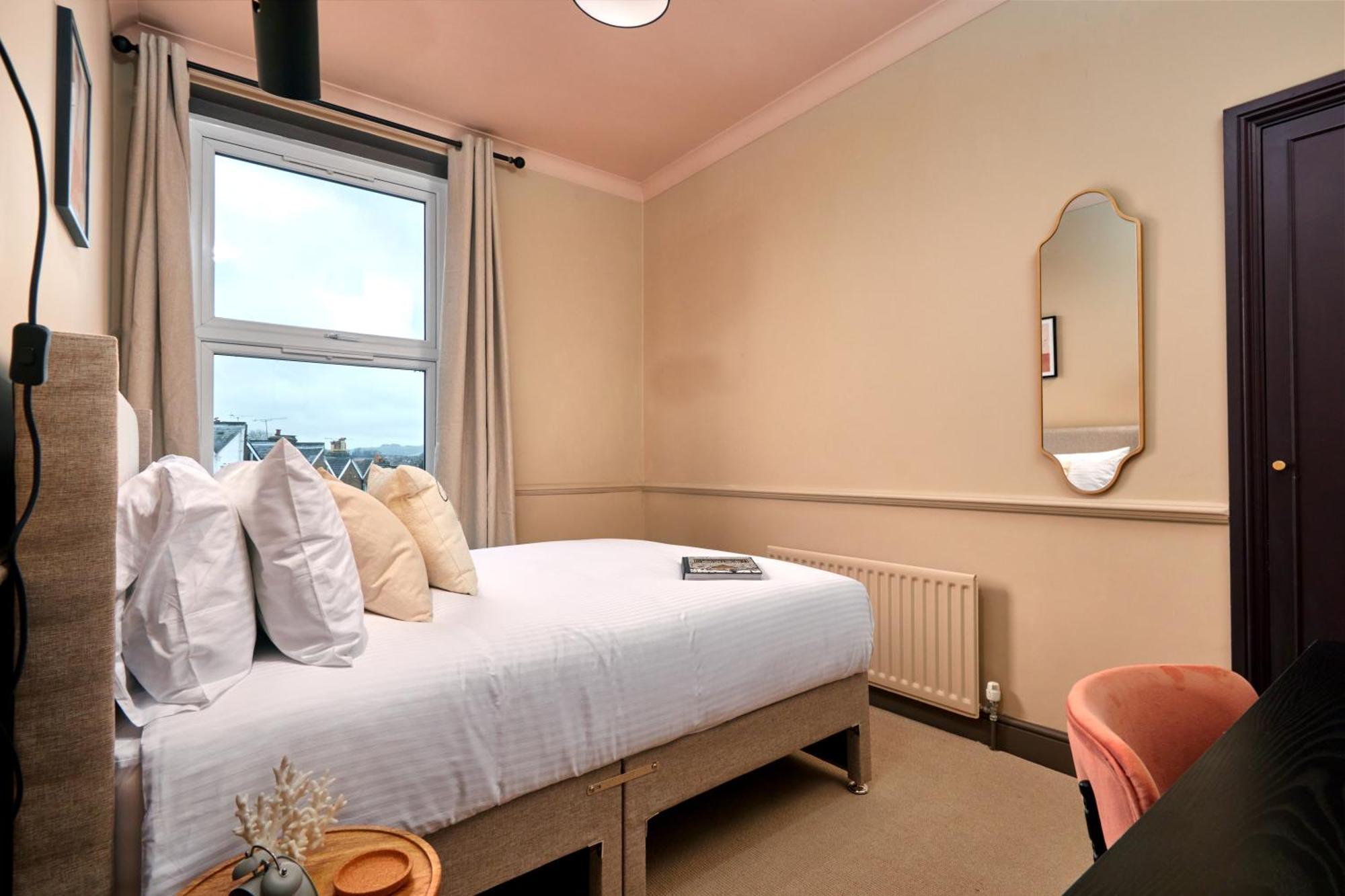Apartment Settle In - Stylish Self Check-in Winchester