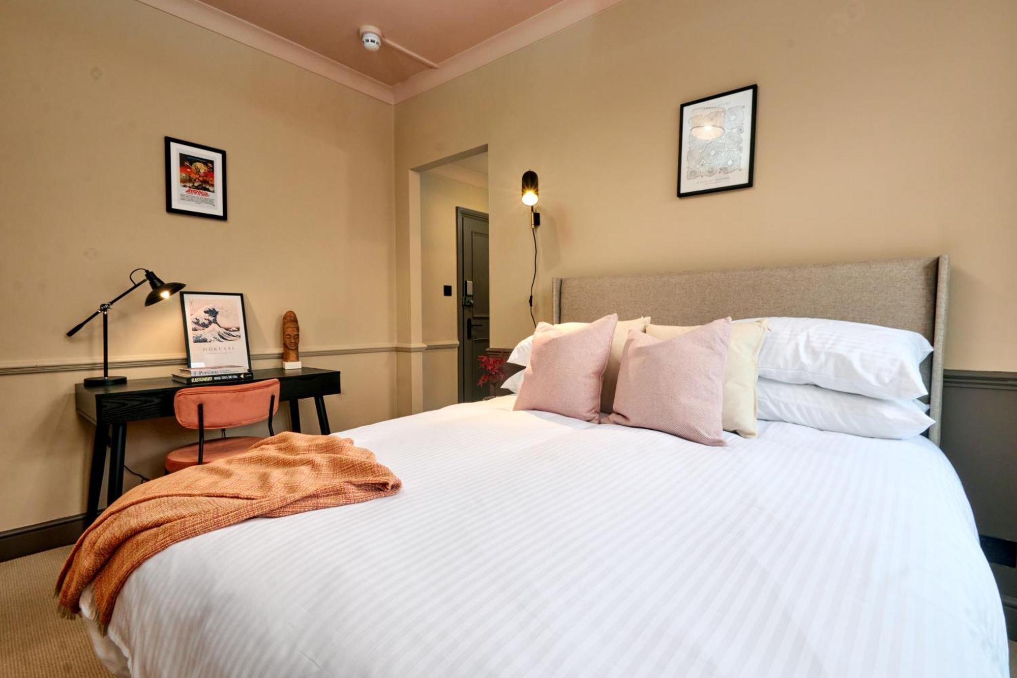 Settle In - Stylish Self Check-in Apartment