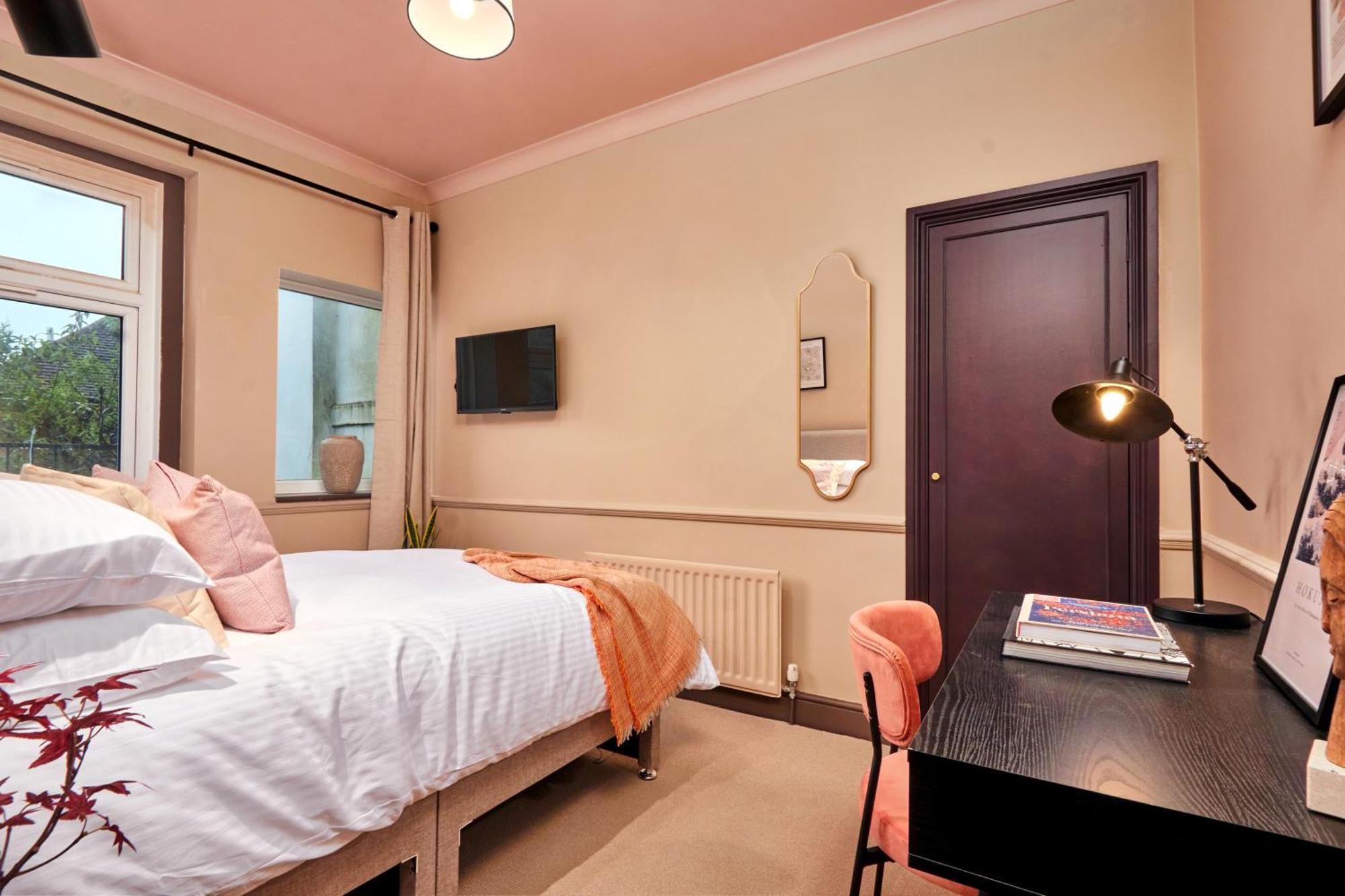 Settle In - Stylish Self Check-in Apartment