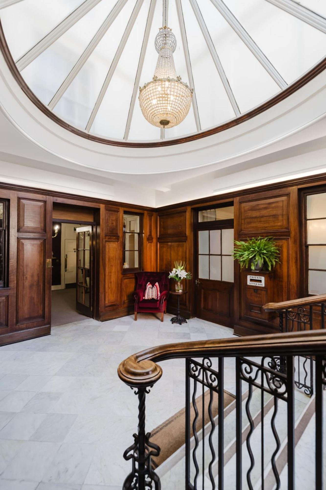 Royal Hotel 3*