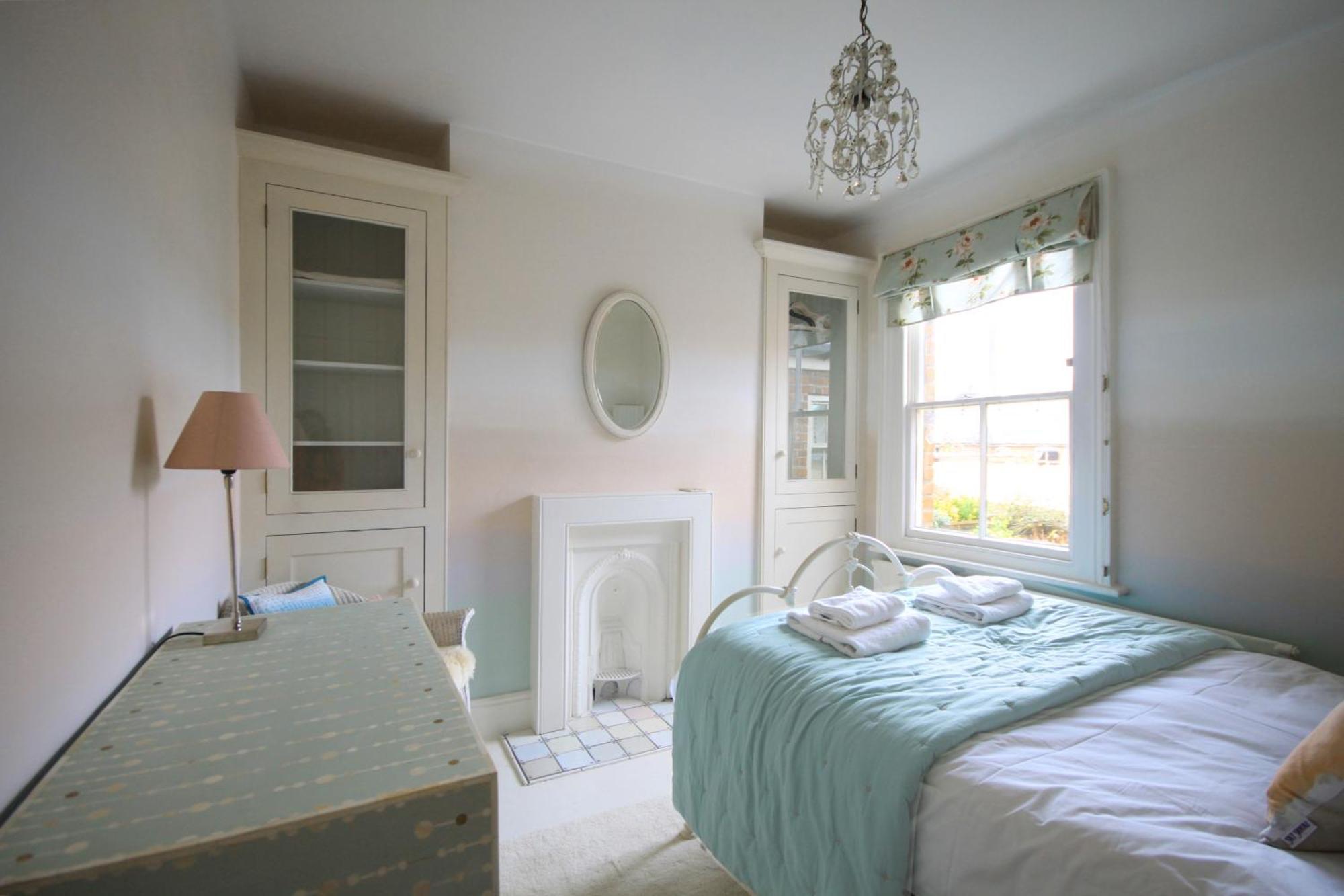 Designer's Town House Holiday home