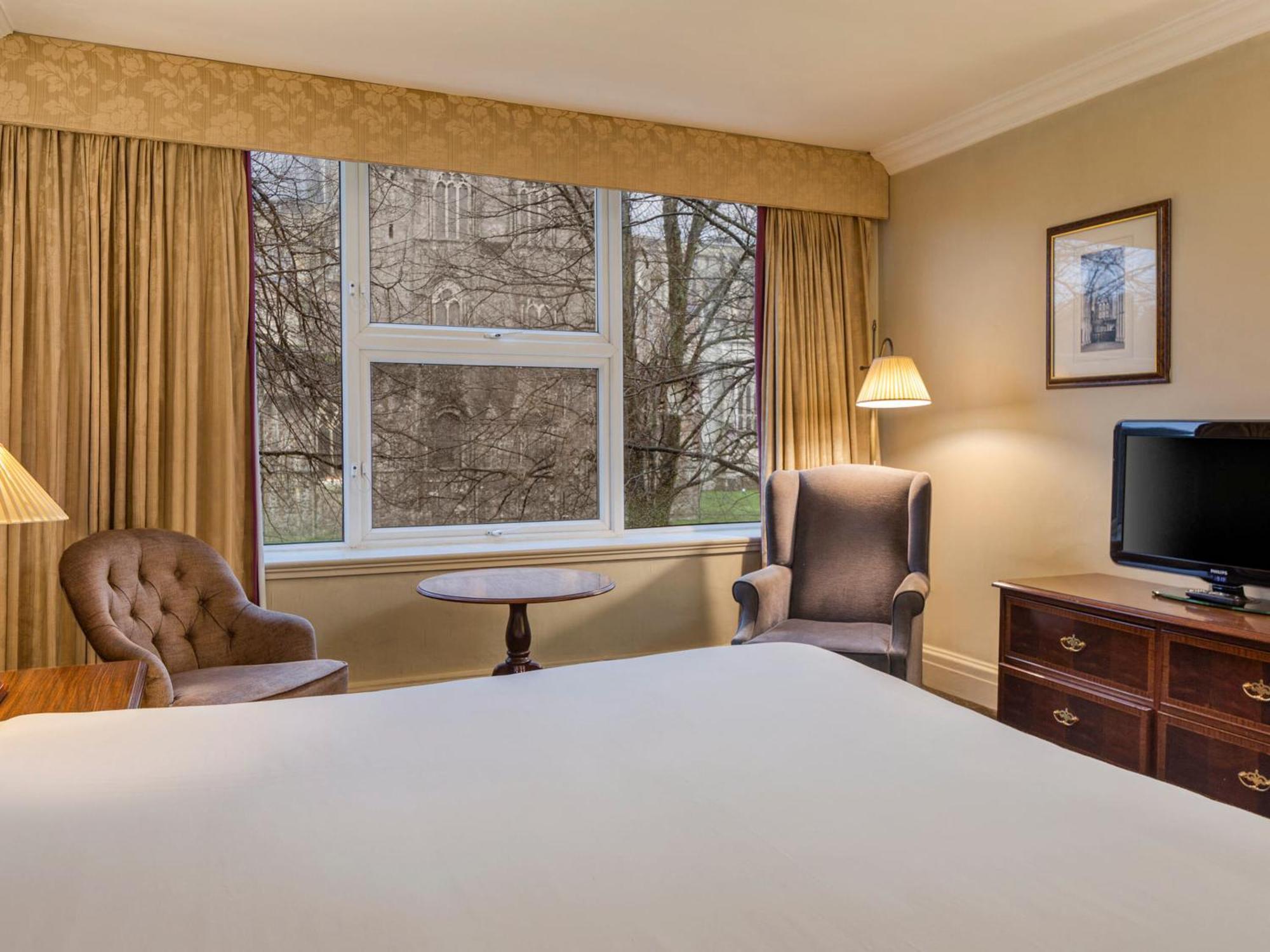 Hotel Sunday Wessex Cathedral X Mercure Winchester