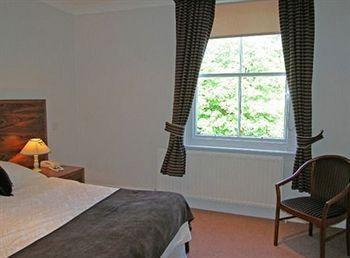 Hotel Harestock 4*
