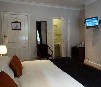 Hotel Harestock 4*